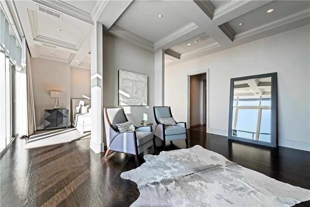 Atlanta, Georgia 30326, United States, 3 Bedrooms Bedrooms, ,4 BathroomsBathrooms,Residential,Active,8700