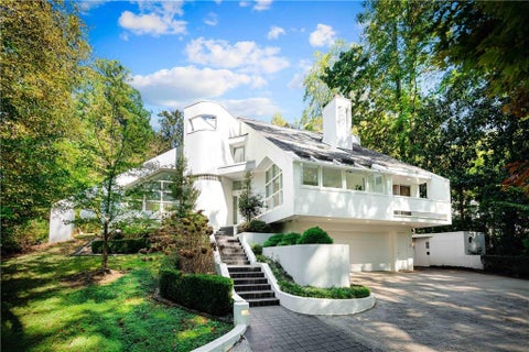 Photo of 423 Hillside Drive NW, Atlanta, GA 30342 (MLS # 7856501)