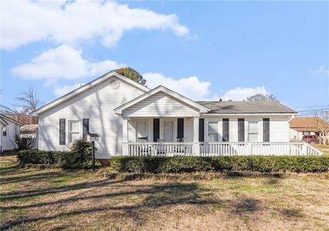 Homes For Sale - 28 Walnut Street<br/> Aragon, GA 30104