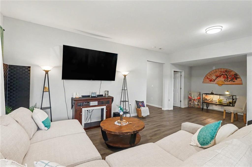 3614 Blacks Bluff Road SW