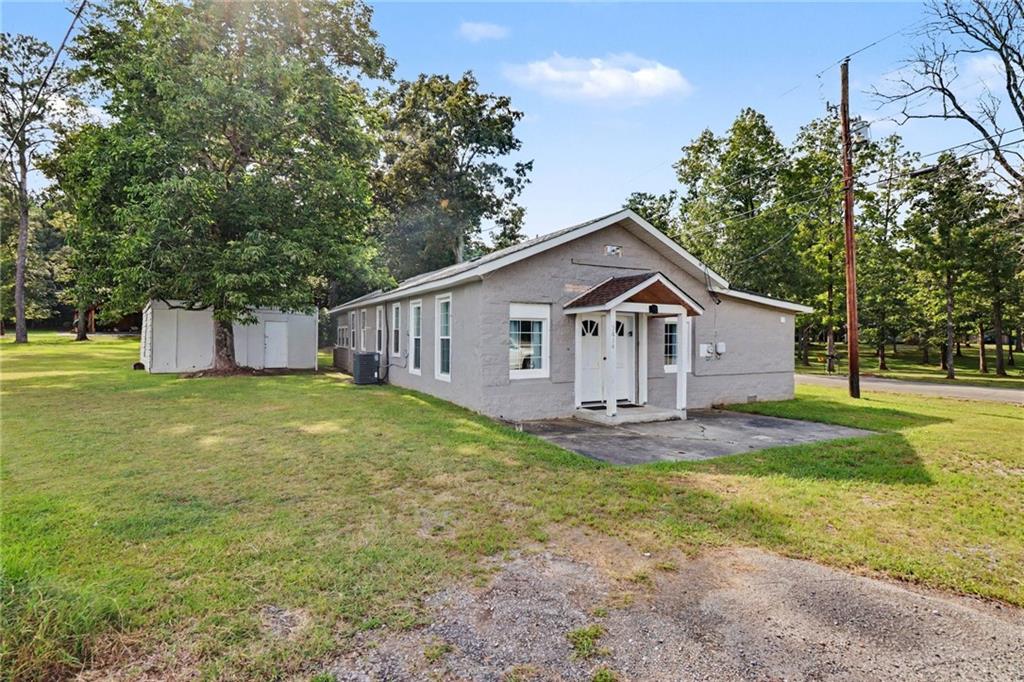 3614 Blacks Bluff Road SW