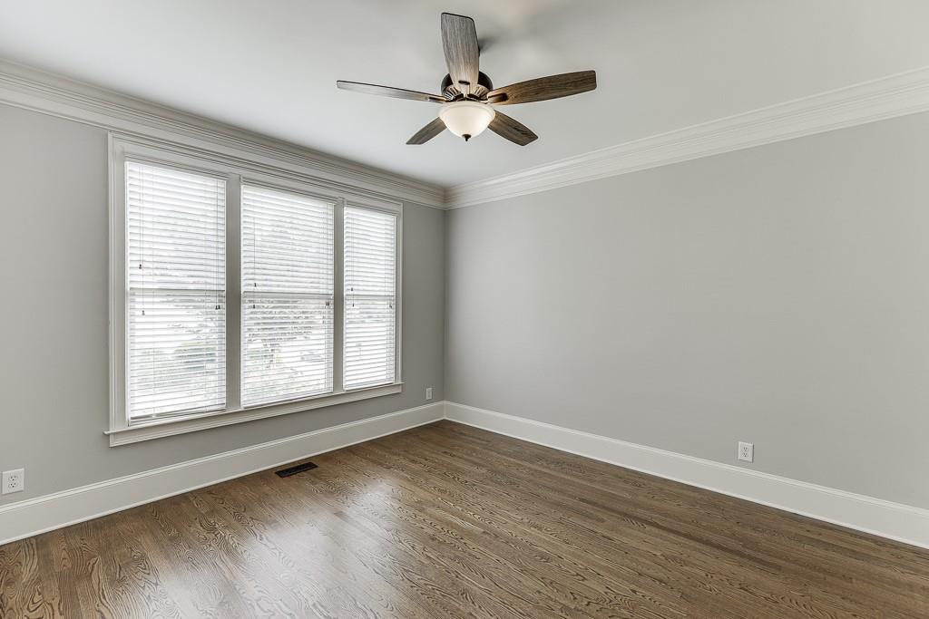 2118 TOWN MANOR Court