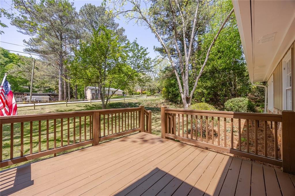 3214 Douglas Lane, Kennesaw, Georgia image 7