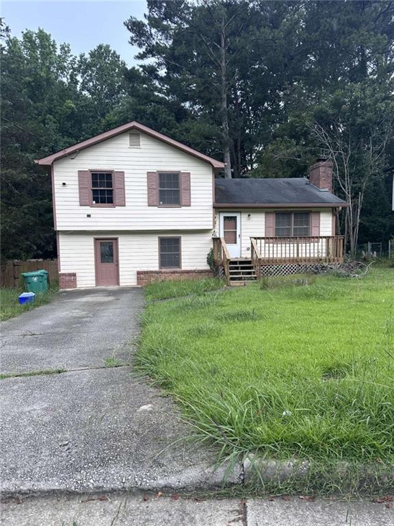 This home is being sold "Short Sale" and requires some TLC. There is great potential in this delightful split-level home.