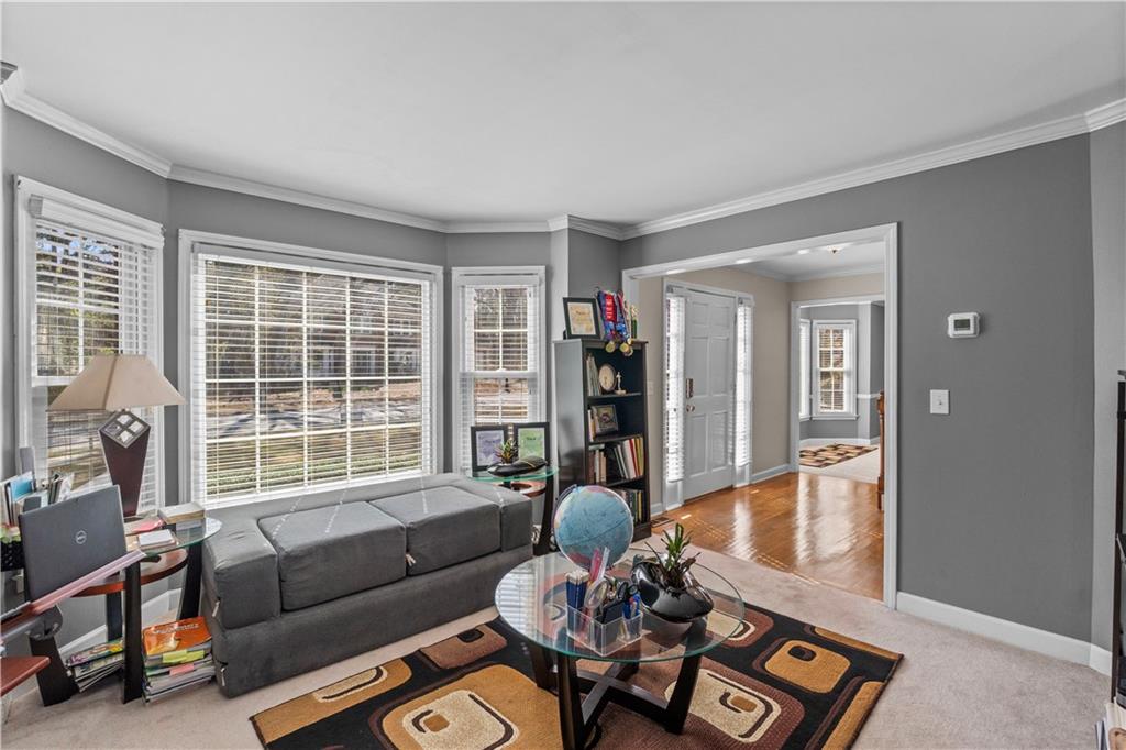 901 Grandview Way NW