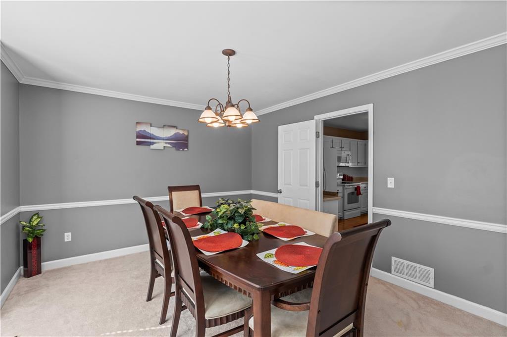 901 Grandview Way NW