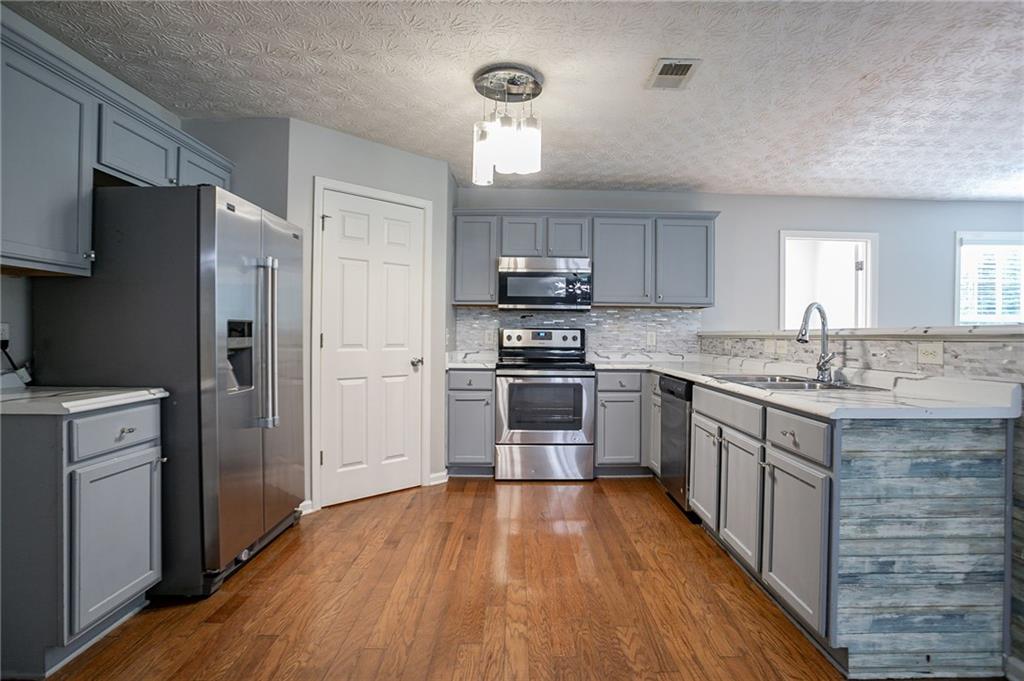 2482 Brittany Park Lane