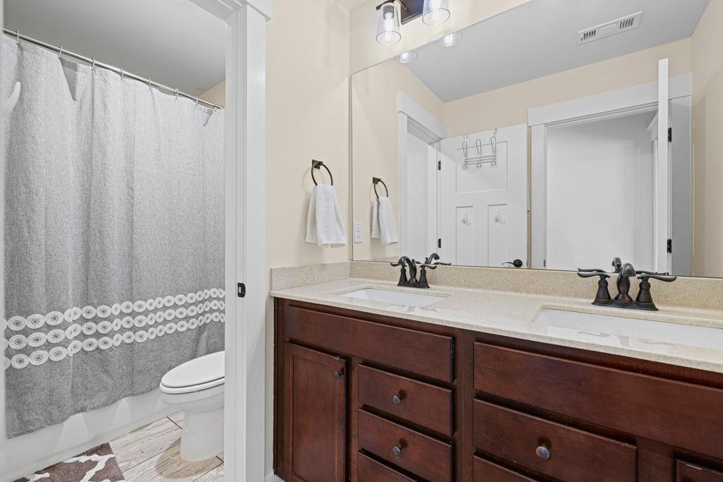 7143 Lake Edge Drive, Flowery Branch, Georgia image 30