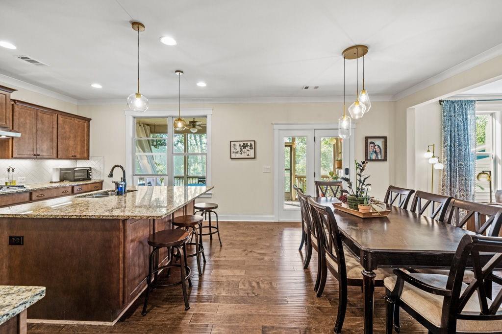 7143 Lake Edge Drive, Flowery Branch, Georgia image 7