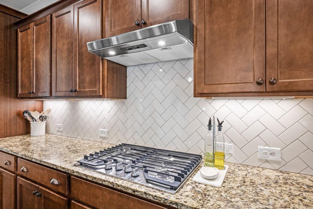 7143 Lake Edge Drive, Flowery Branch, Georgia image 8