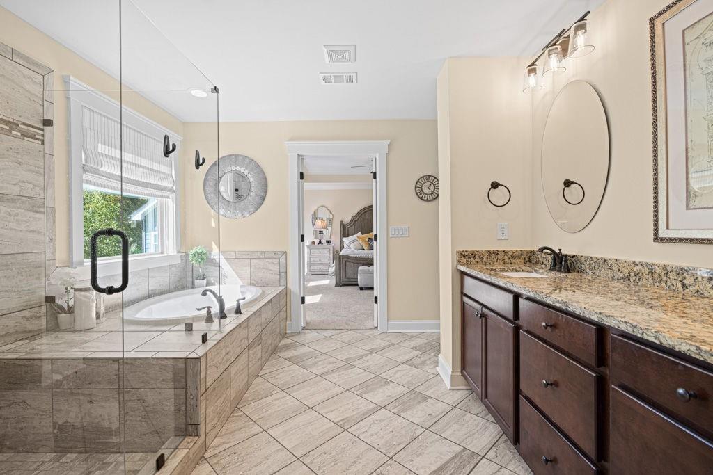7143 Lake Edge Drive, Flowery Branch, Georgia image 45
