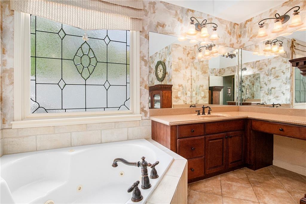 3907 Fellowship Drive, Buford, Georgia image 24