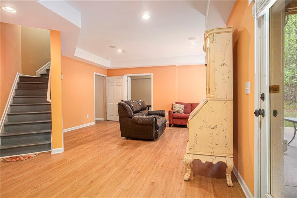 3907 Fellowship Drive, Buford, Georgia image 37