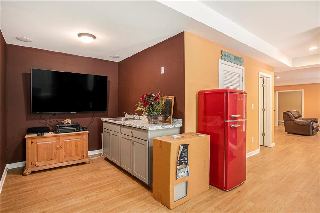 3907 Fellowship Drive, Buford, Georgia image 36