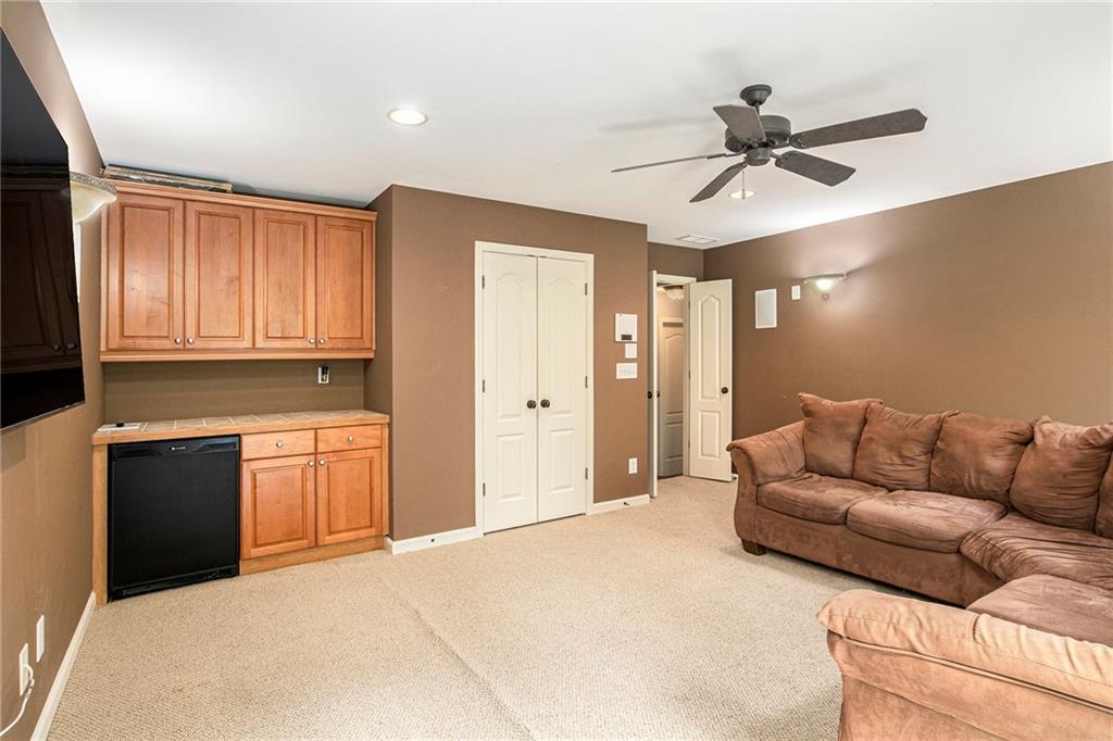 3907 Fellowship Drive, Buford, Georgia image 33