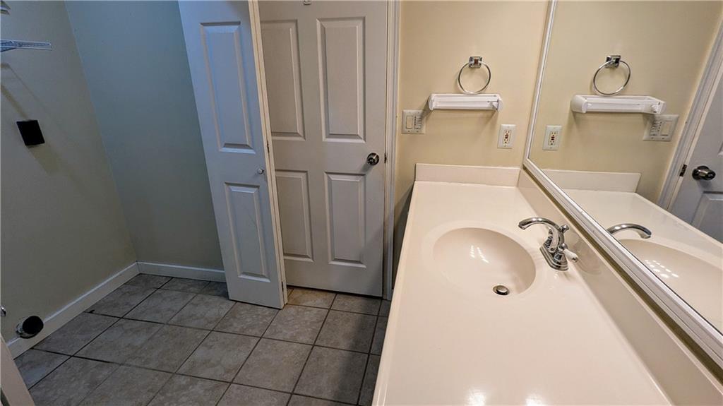 Holly Springs Crossing - Residential