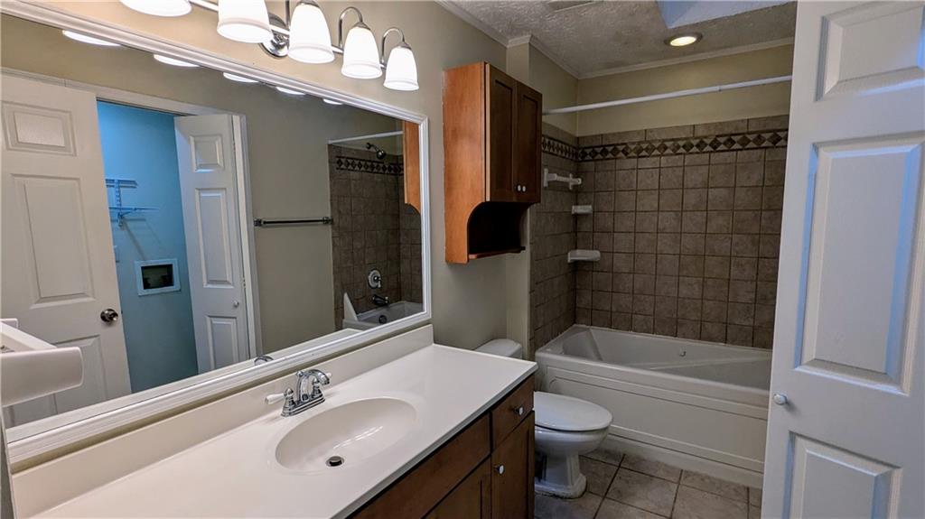 Holly Springs Crossing - Residential