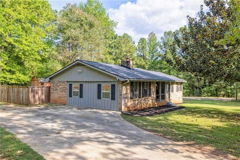 A home in Hiram