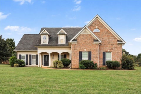 Homes For Sale - 1014 Clover Leaf Drive<br/> Henry County, Mcdonough, GA 30252