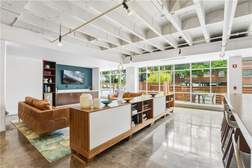 878 Peachtree Street 729