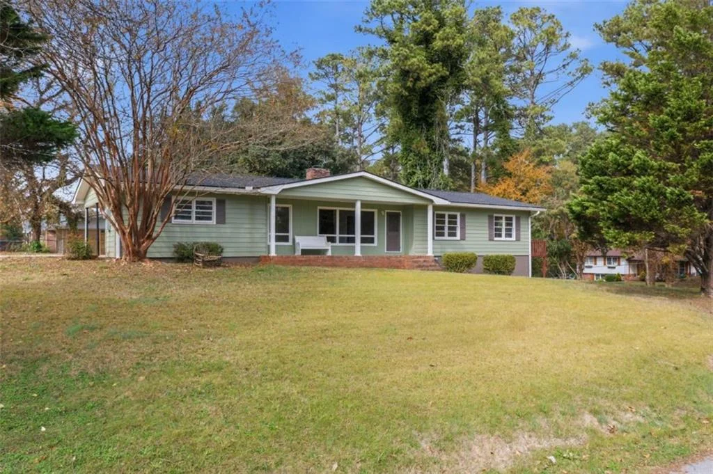 14 SE Mitchell Circle SE