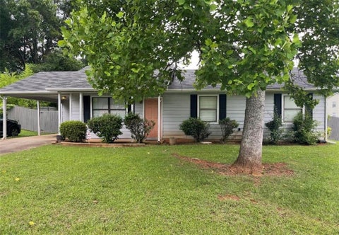 Homes For Sale - 5800 Angela Court<br/> Douglasville, GA 30134