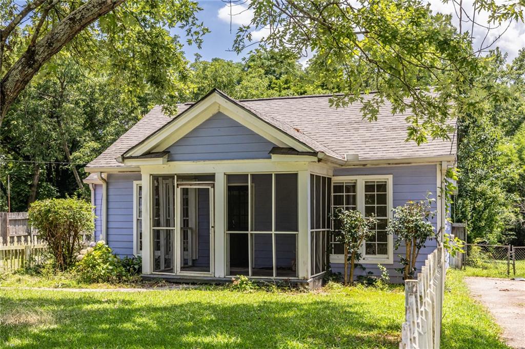 1135 Dobbs Drive