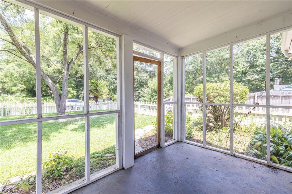 1135 Dobbs Drive