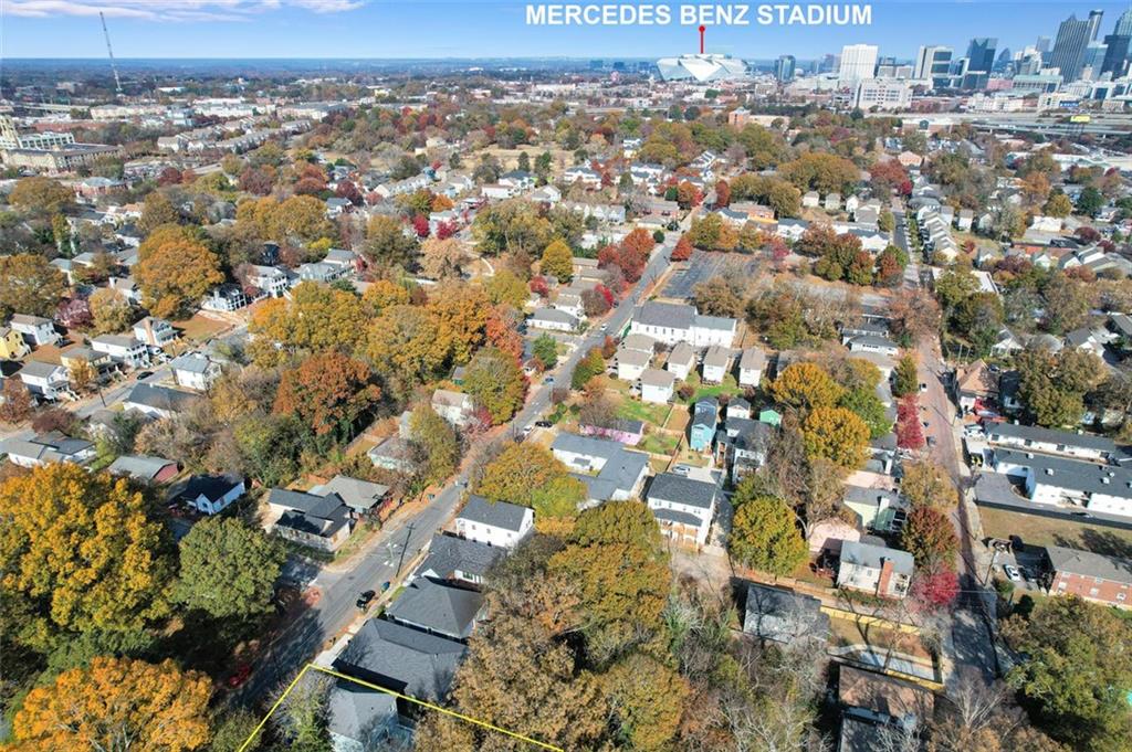 766 COOPER Street SW