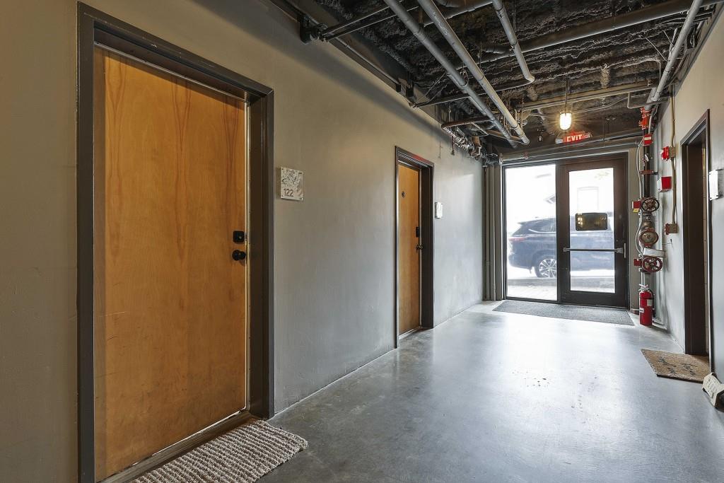 675 Greenwood Avenue NE 122