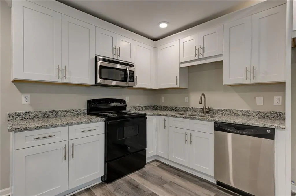 Locust Grove, Georgia 30248, United States, 5 Bedrooms Bedrooms, ,3 BathroomsBathrooms,Residential,Active,131952