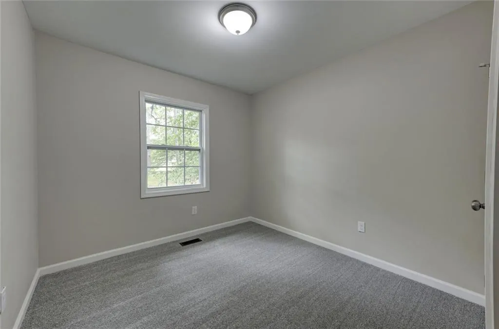 Locust Grove, Georgia 30248, United States, 5 Bedrooms Bedrooms, ,3 BathroomsBathrooms,Residential,Active,131952