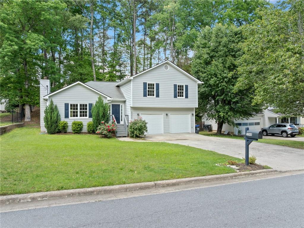 5590 Princeton Oaks Drive