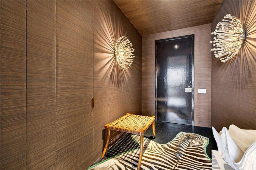 2575 Peachtree Road NE 18C