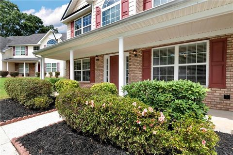 A home in Dacula