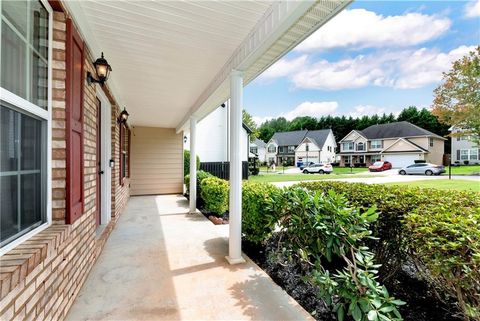 A home in Dacula