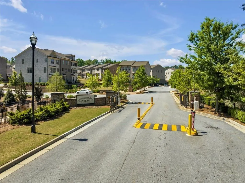 Doraville, Georgia 30360, United States, 4 Bedrooms Bedrooms, ,4 BathroomsBathrooms,Residential,Active,238072