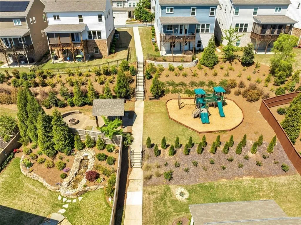 Doraville, Georgia 30360, United States, 4 Bedrooms Bedrooms, ,4 BathroomsBathrooms,Residential,Active,238072