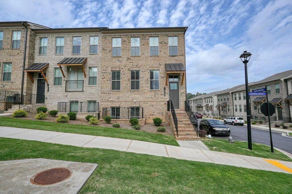 Doraville, Georgia 30360, United States, 4 Bedrooms Bedrooms, ,4 BathroomsBathrooms,Residential,Active,238072