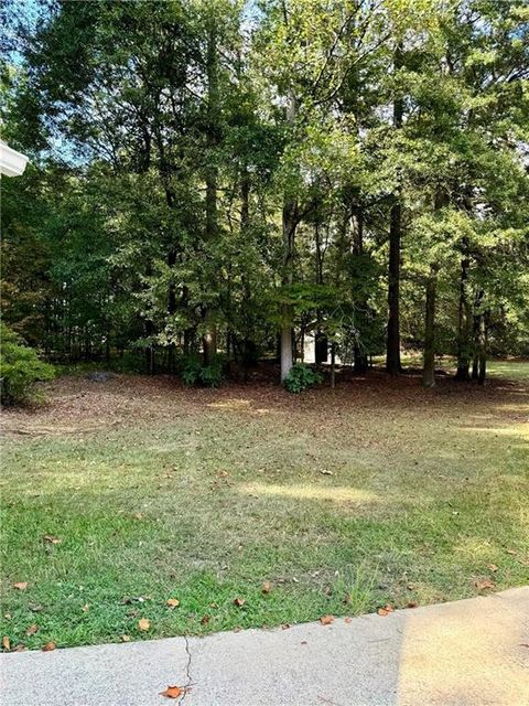 A home in Powder Springs