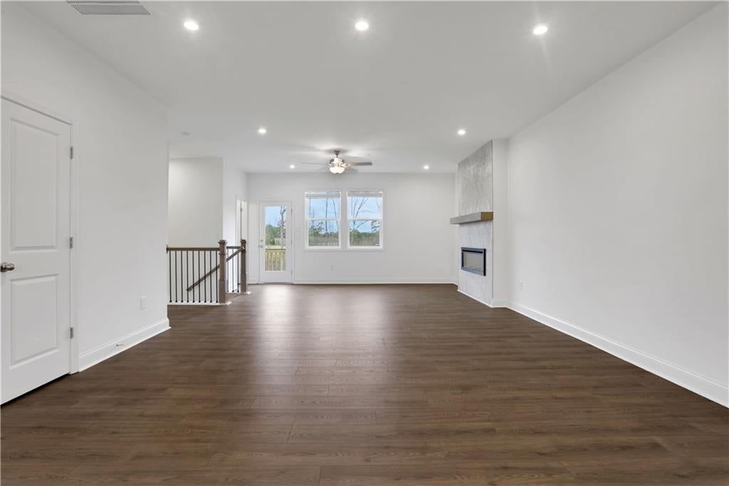 6005 Haviland Alley