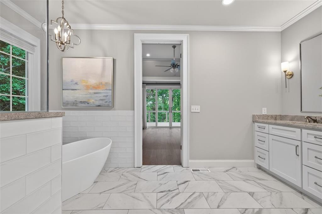 Gainesville, Georgia, 30506, United States, 5 Bedrooms Bedrooms, ,5 BathroomsBathrooms,Residential,Active,2044609