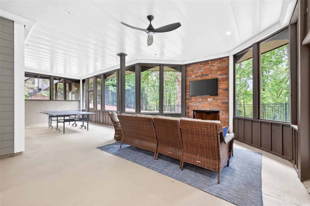 Gainesville, Georgia, 30506, United States, 5 Bedrooms Bedrooms, ,5 BathroomsBathrooms,Residential,Active,2044609