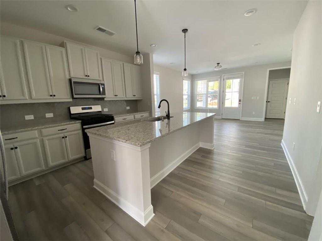2085 Harvest Pond Circle