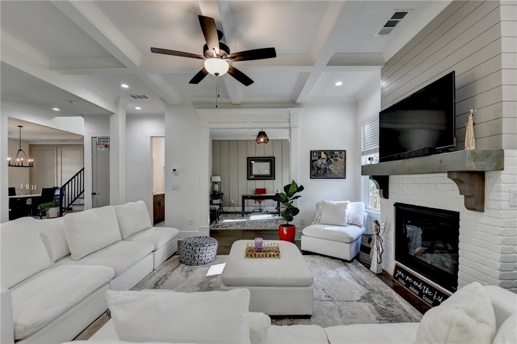 Hutchins Carson - Residential