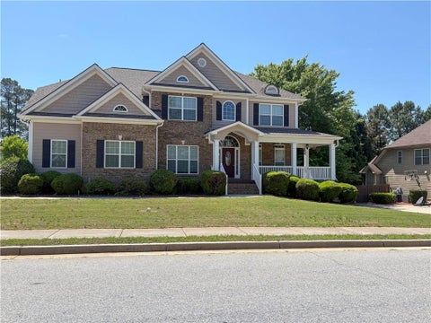 Homes For Sale - 125 Susan Lane<br/> Fayetteville, GA 30215