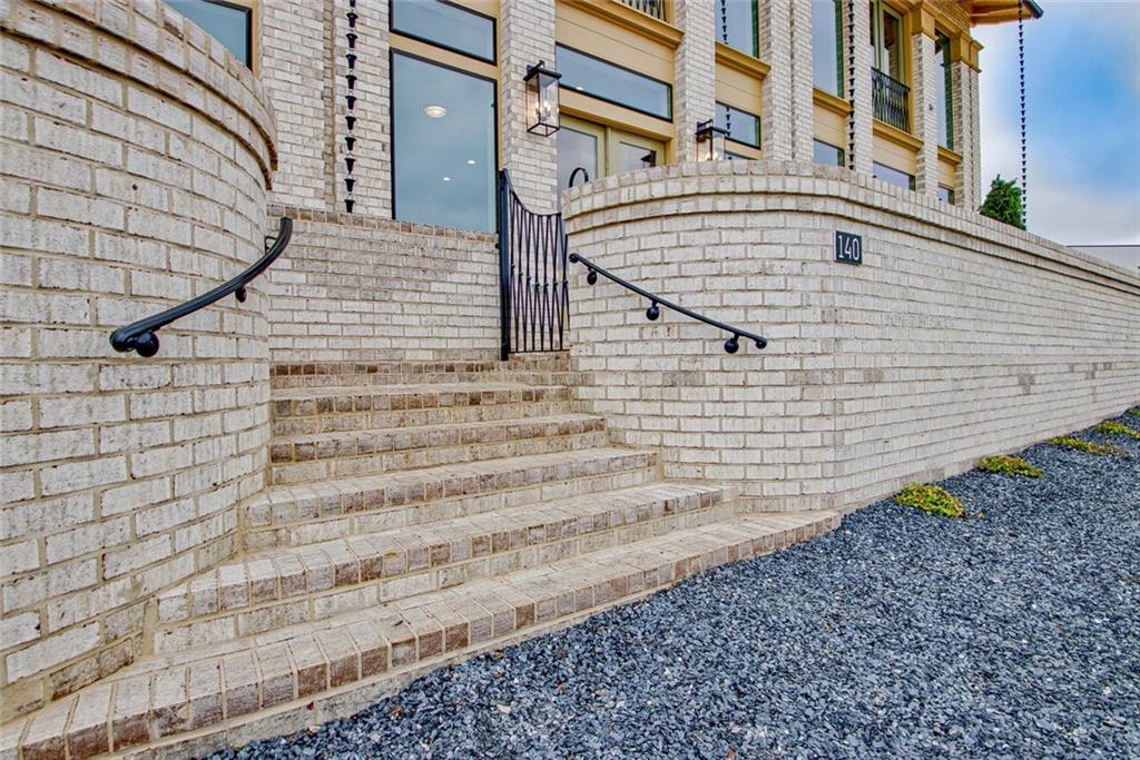 140 Rolison Way