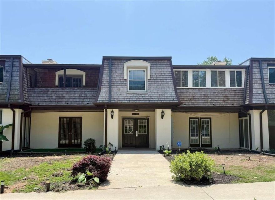 Welcome to this spacious 2-bedroom, 2-bathroom condo offering endless potential with no rental restrictions — ideal for short- or long-term rentals. Enjoy a bright, open living and dining area, an enclosed porch with extra storage, and a primary suite featuring a walk-in closet. The secondary bedroom also offers generous closet space.

This unit includes assigned parking plus additional guest parking. Conveniently located near top shopping, dining, and entertainment options, with easy access to major highways for effortless commuting.

Don’t miss this opportunity to own or invest in a property with maximum flexibility and great location!