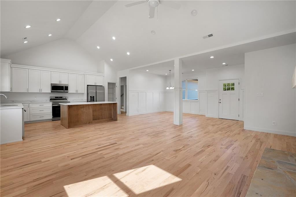 316 Larkspur Drive SW