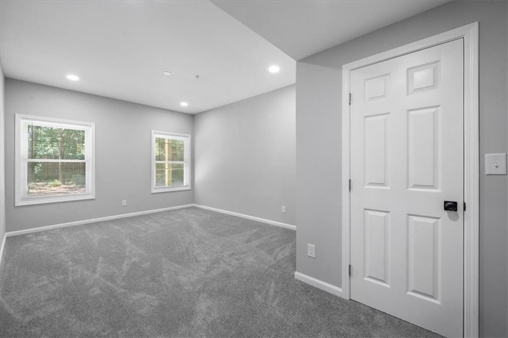 5399 Northland Drive NE 402